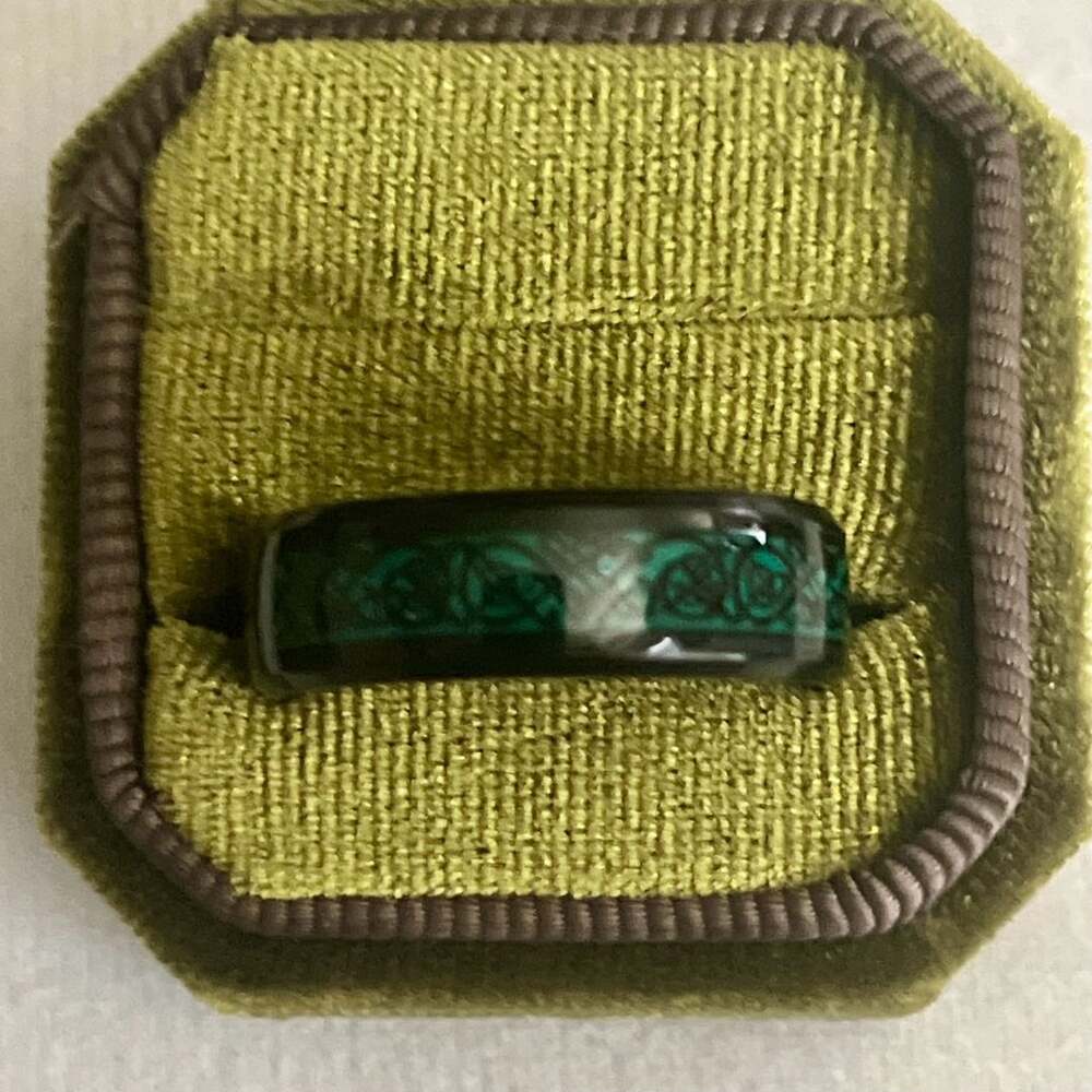 Tungsten Carbide Celtic Dragon Ring Black and Green 8mm Band Size 14